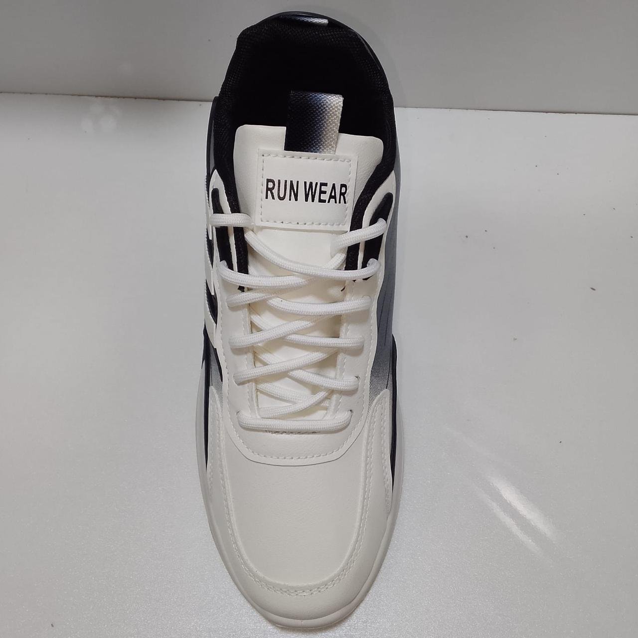 china material Run wear. Comfortable sole Stylish Looks. BRING POWER TO YOUR STEPS. Article:J_14